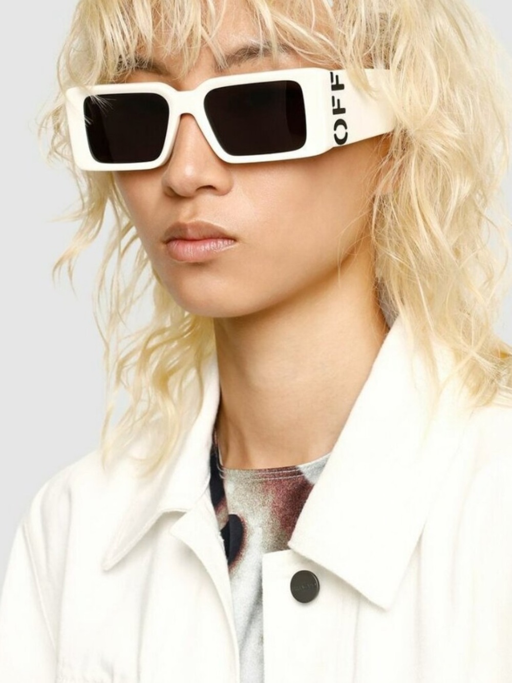 Off-White White Square Sunglasses w/ Dark Grey Lenses Lenses Model OER1097 0107